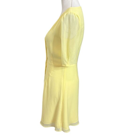 Welcome to my closet! - Picture 5 of 10